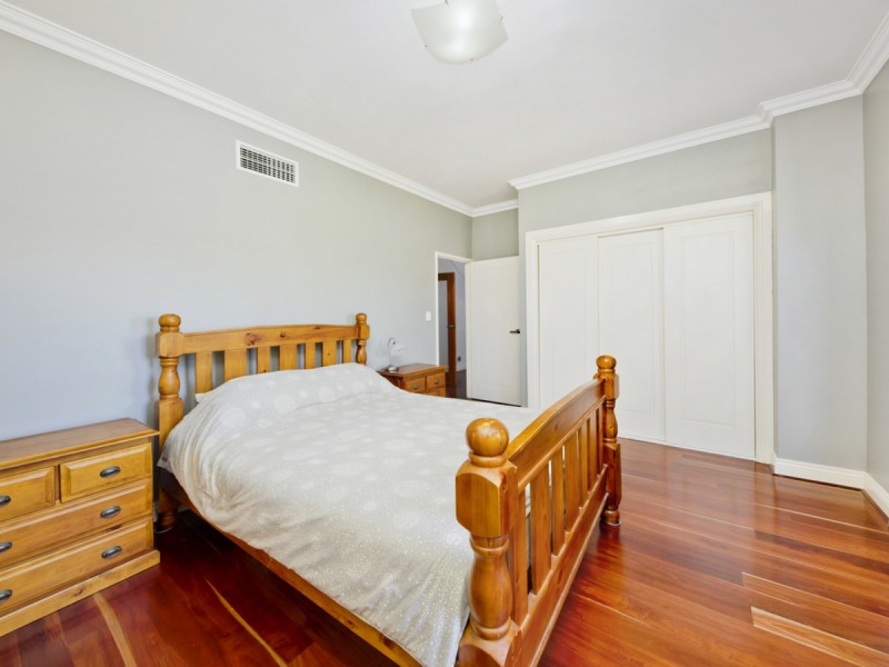 72 Moulden Avenue, Yokine WA 6060