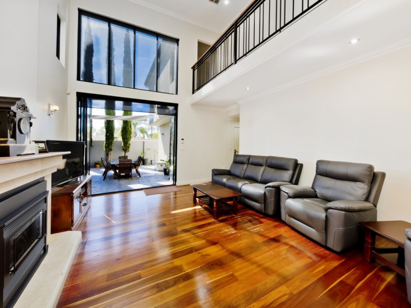 72 Moulden Avenue, Yokine WA 6060