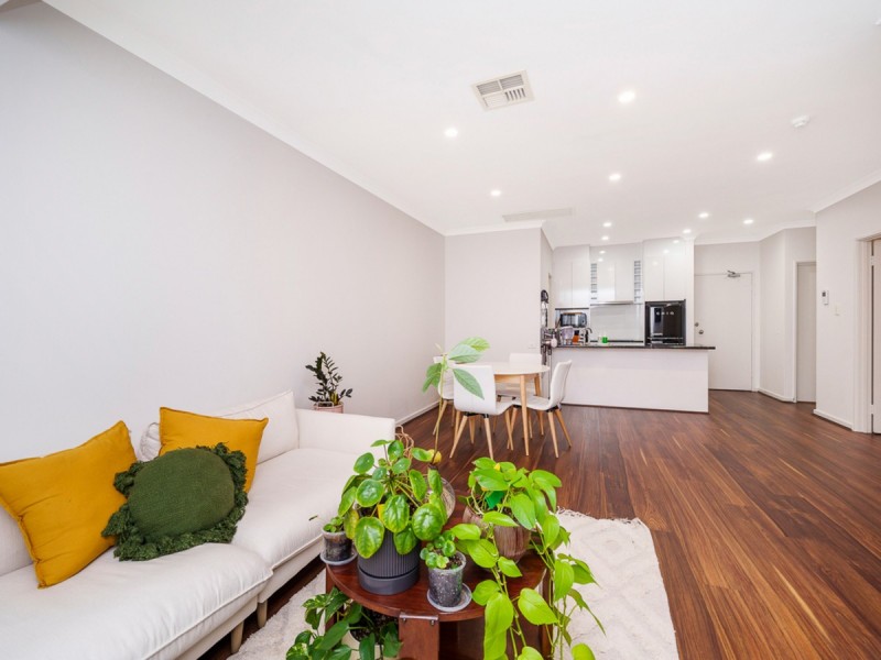 55/11 Regal Place, East Perth WA 6004