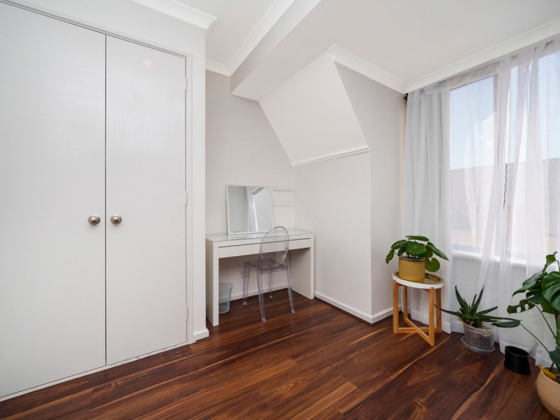 55/11 Regal Place, East Perth WA 6004