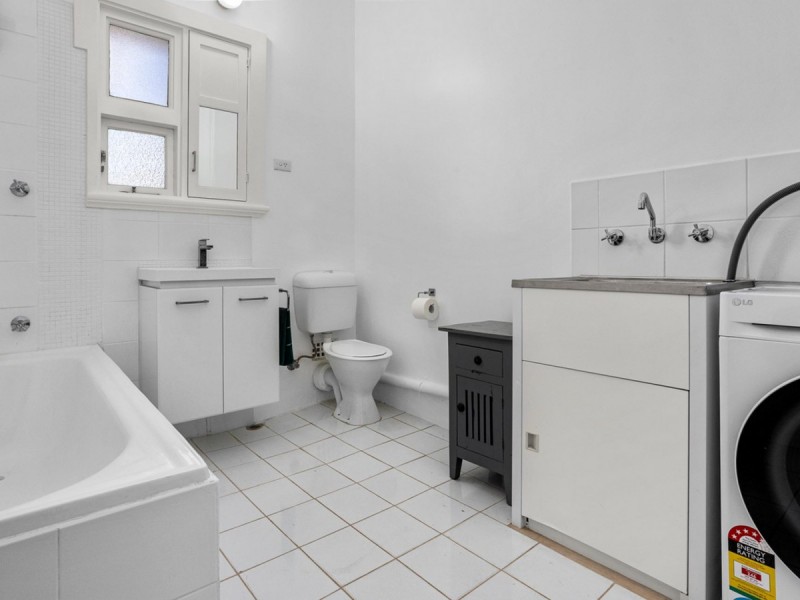 2/157 Cambridge Street, West Leederville WA 6007