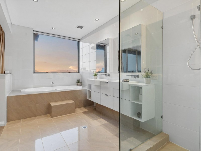 P1/47 Tully Road, East Perth WA 6004