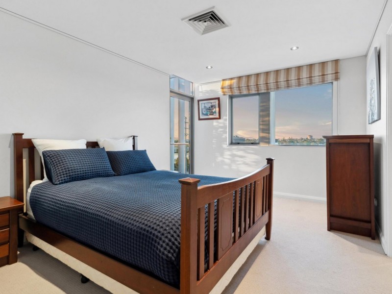 P1/47 Tully Road, East Perth WA 6004