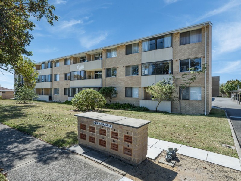 15/19 Raymond Street, Yokine WA 6060