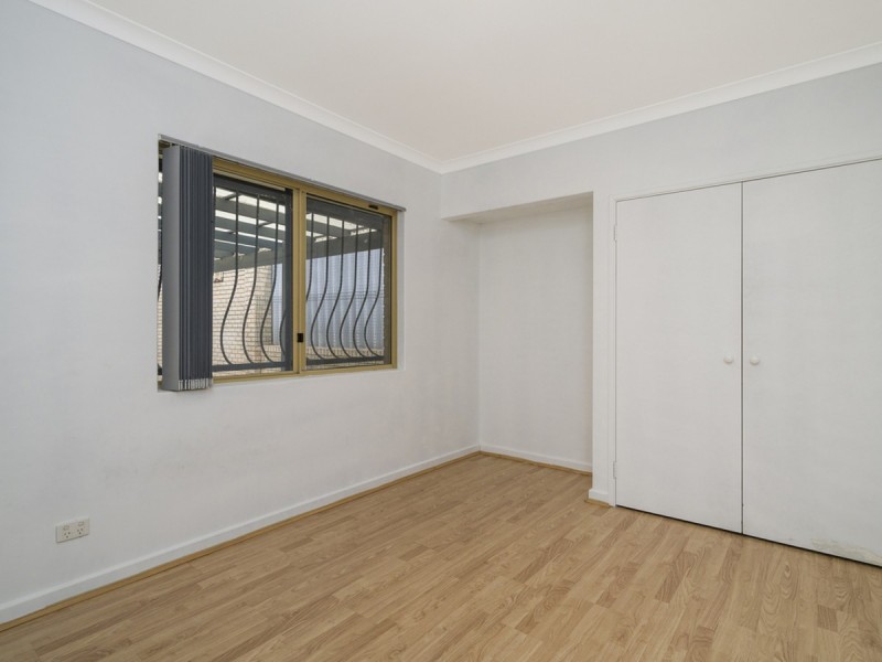 1/76 Wanneroo Road, Yokine WA 6060