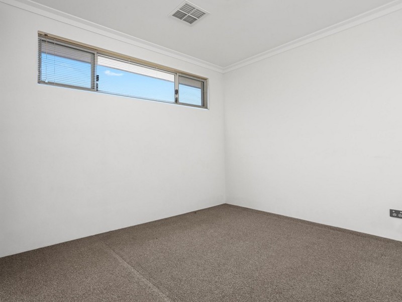 2/293 Keymer Street, Cloverdale WA 6105