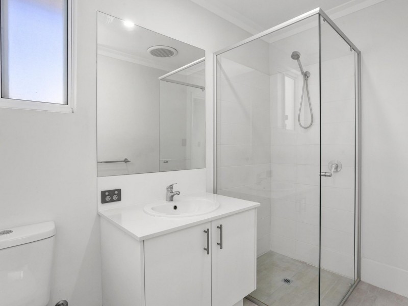 2/293 Keymer Street, Cloverdale WA 6105