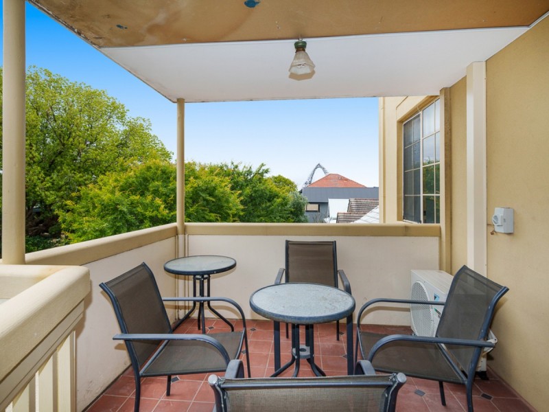 14/22 Nile Street, East Perth WA 6004