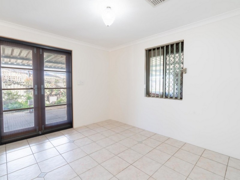 32 Waterton Way, Cooloongup WA 6168