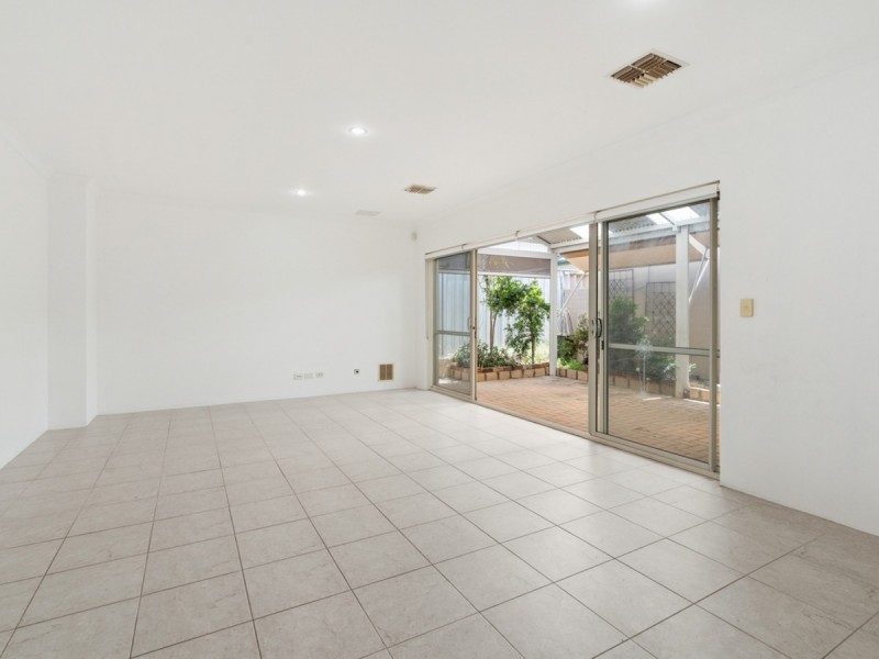 1/11 Miller Street, Victoria Park WA 6100