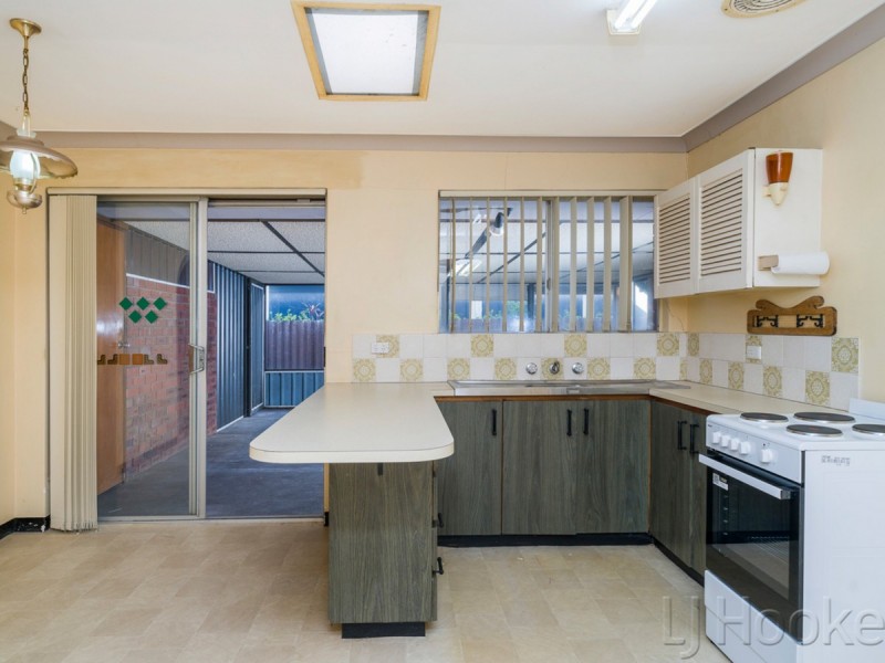 18 Reigate Street, Gosnells WA 6110