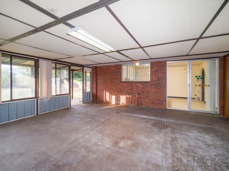 18 Reigate Street, Gosnells WA 6110