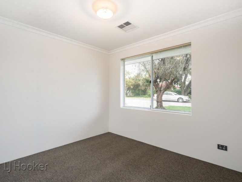 1/293 Keymer Street, Cloverdale WA 6105