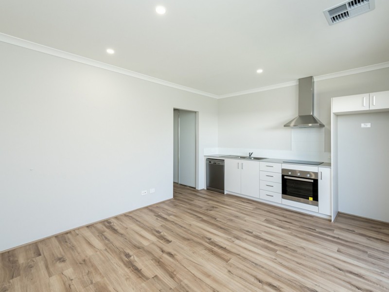 16B Cambered Avenue, Yanchep WA 6035