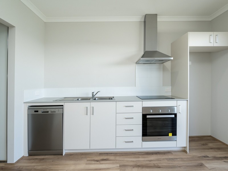 16B Cambered Avenue, Yanchep WA 6035