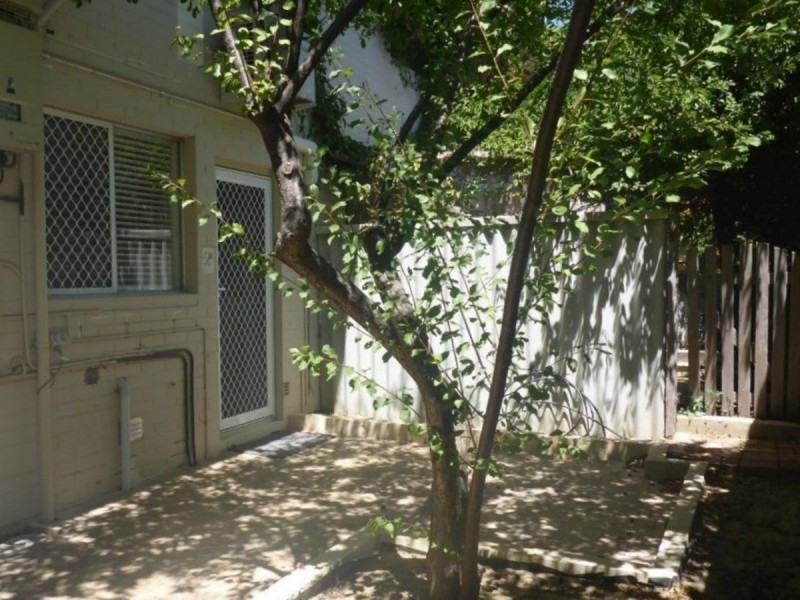 2/40 Cunningham Terrace, Daglish WA 6008