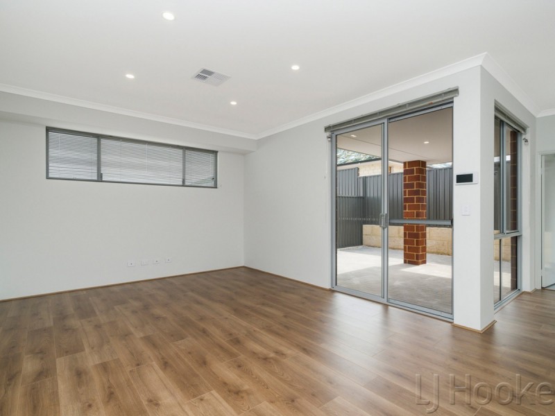 3 Owl Way, Eglinton WA 6034