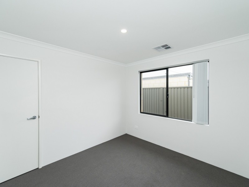 61 Butterleaf Avenue, Yanchep WA 6035