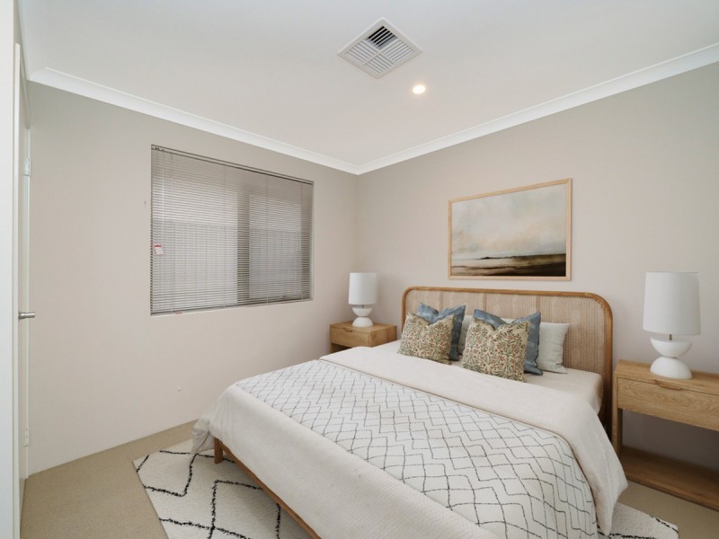 21 Karreen Way, South Guildford WA 6055