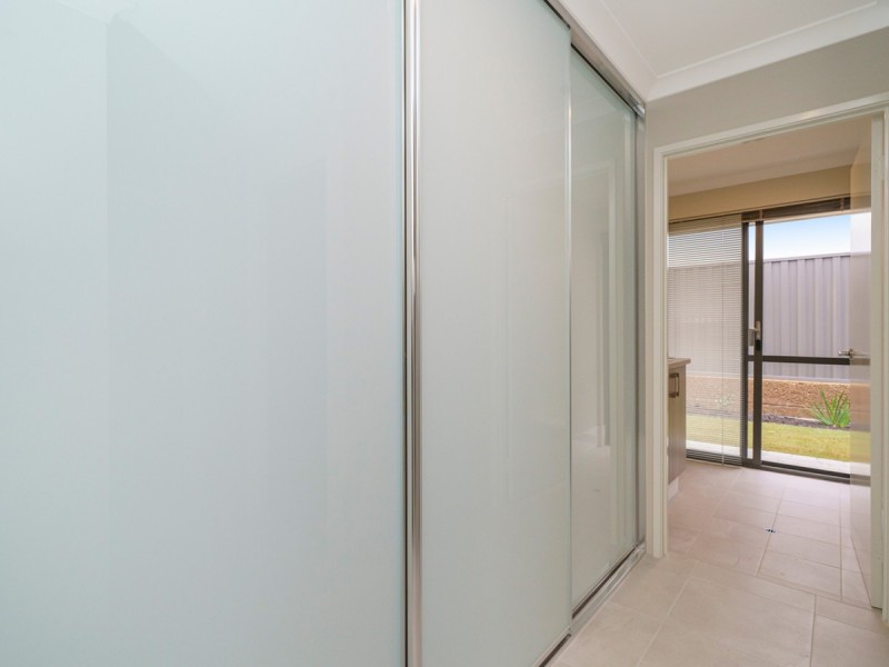 21 Karreen Way, South Guildford WA 6055