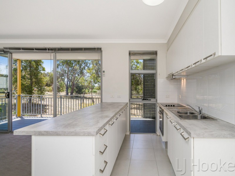 2/21 Harley Way, Medina WA 6167