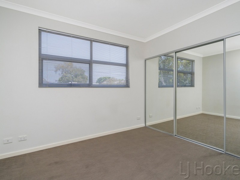 2/21 Harley Way, Medina WA 6167