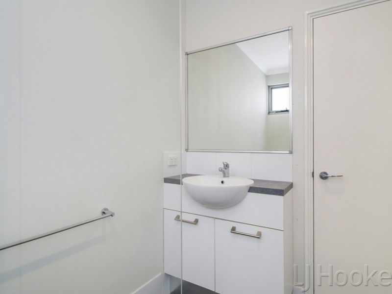 2/21 Harley Way, Medina WA 6167