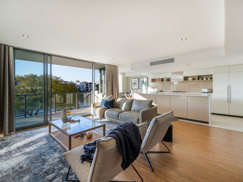 2/50 Royal Street, East Perth WA 6004