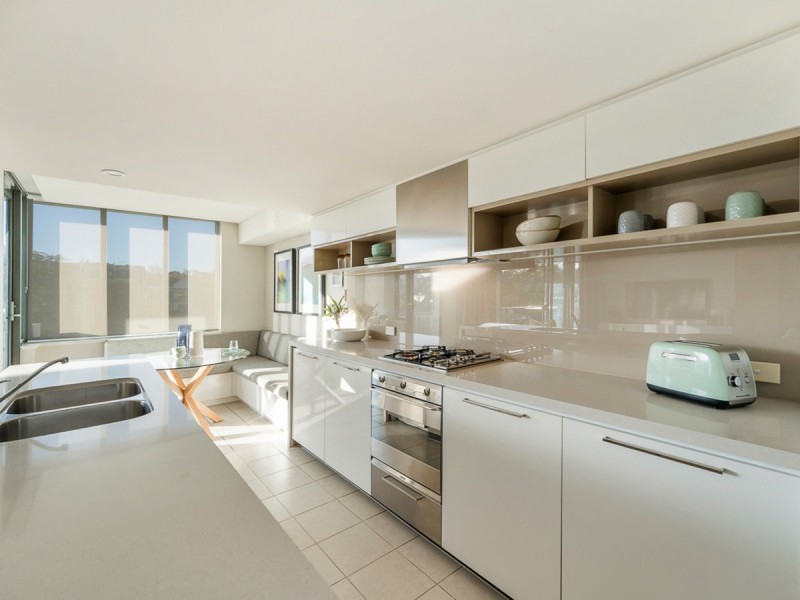 2/50 Royal Street, East Perth WA 6004