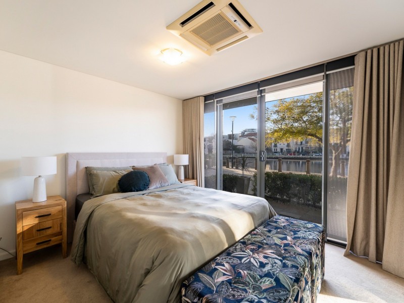 2/50 Royal Street, East Perth WA 6004