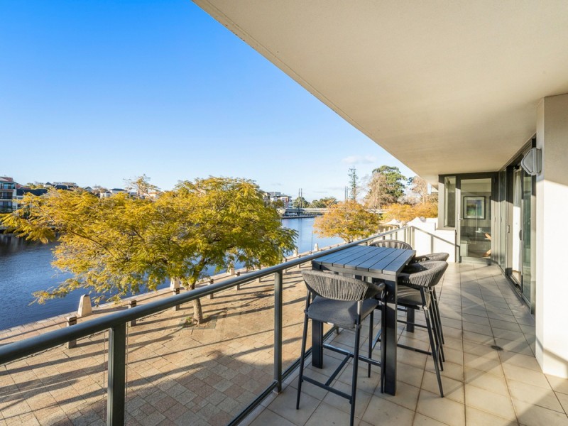 2/50 Royal Street, East Perth WA 6004