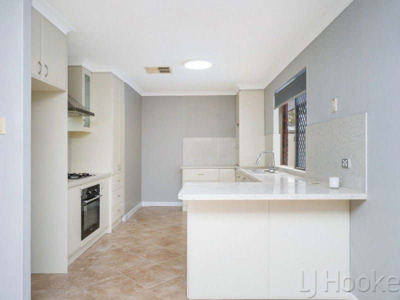 20 Nutcher Way, Parmelia WA 6167