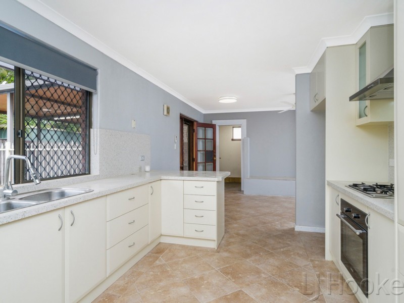 20 Nutcher Way, Parmelia WA 6167