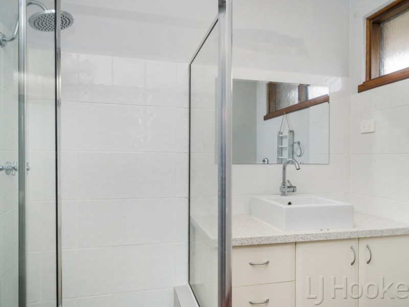 20 Nutcher Way, Parmelia WA 6167