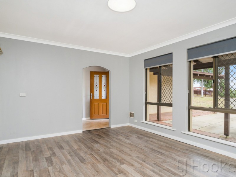 20 Nutcher Way, Parmelia WA 6167
