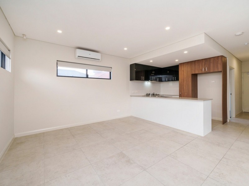 6/389 Daly Street, Cloverdale WA 6105