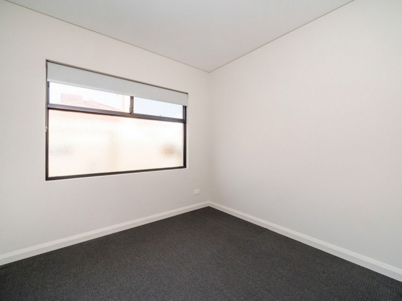6/389 Daly Street, Cloverdale WA 6105