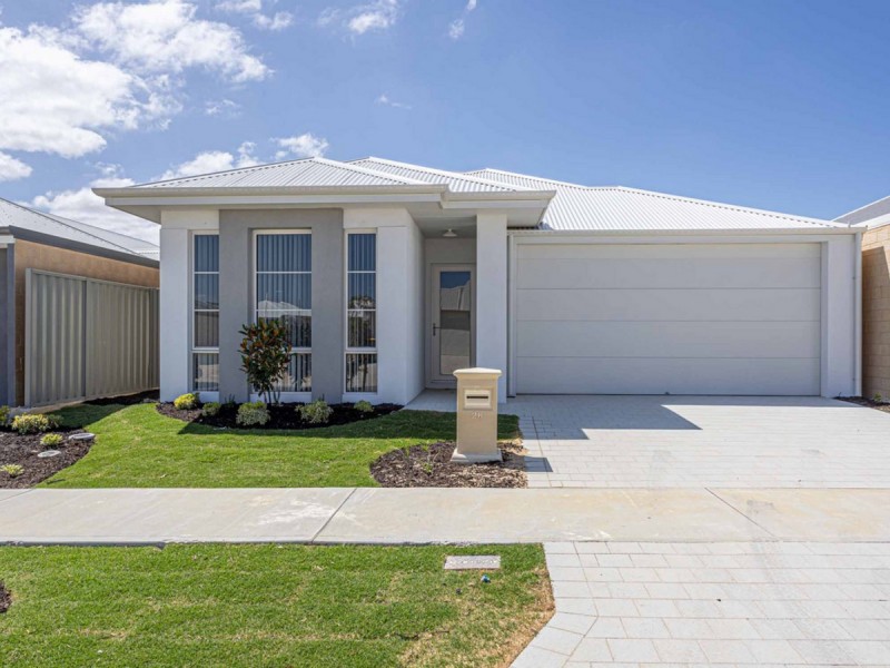 26 Gambier Grove, Eglinton WA 6034