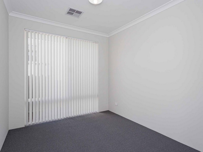 26 Gambier Grove, Eglinton WA 6034