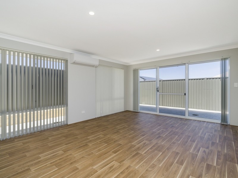 34 Bindarri Loop, Yanchep WA 6035