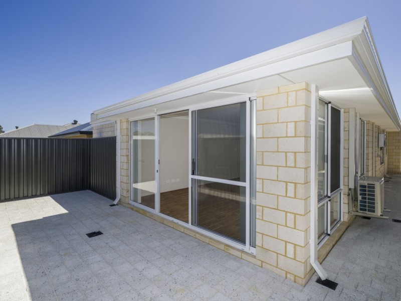34 Bindarri Loop, Yanchep WA 6035