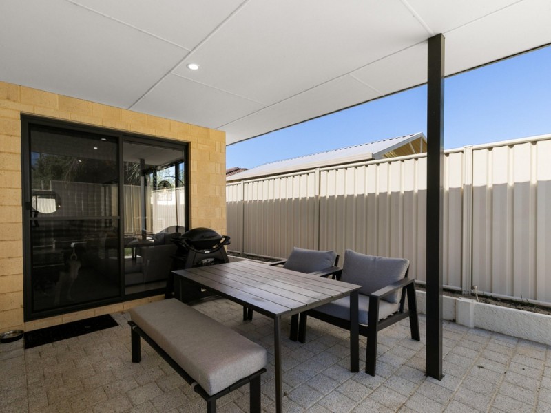 10A Plover Place, Ballajura WA 6066