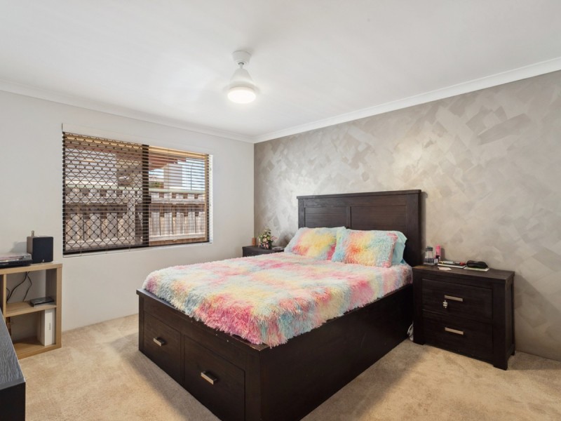 10 Grasshill Grange, Halls Head WA 6210