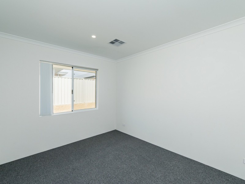 17 Paddle Way, Yanchep WA 6035