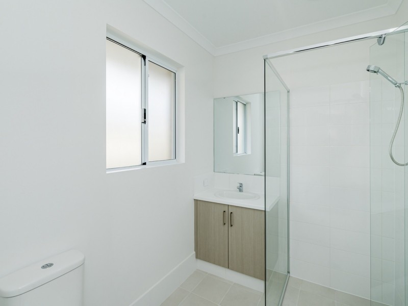 17 Paddle Way, Yanchep WA 6035