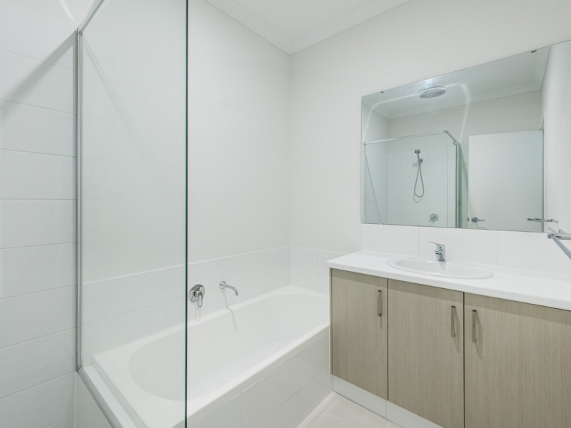 17 Paddle Way, Yanchep WA 6035