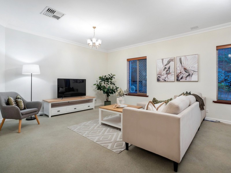 6 Strathpine Chase, Landsdale WA 6065