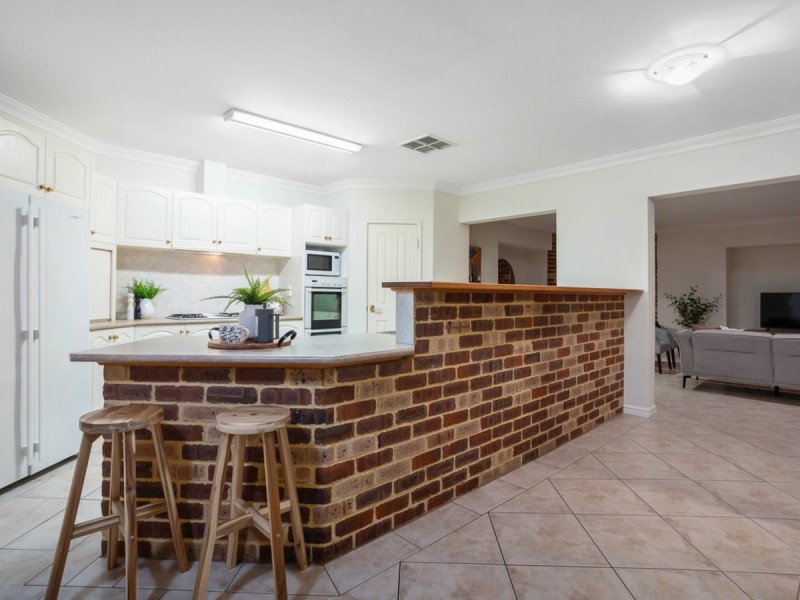 6 Strathpine Chase, Landsdale WA 6065