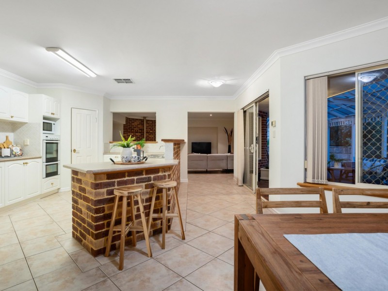 6 Strathpine Chase, Landsdale WA 6065