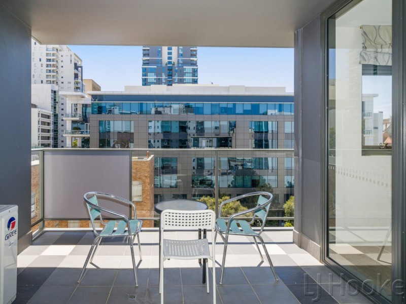 54/208 Adelaide Terrace, East Perth WA 6004